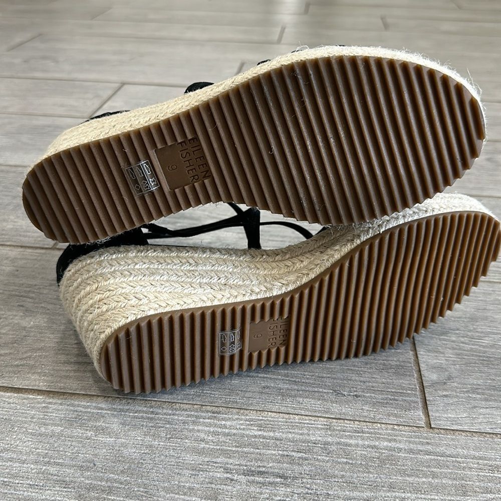 Eileen Fisher Black Strappy Wedge Sandals Only Worn Once. - Picture 9 of 9